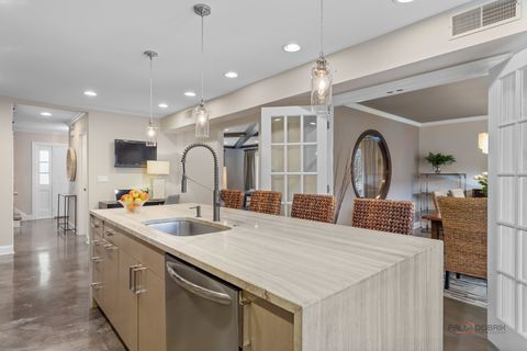 Tiny photo for 2 N Tower Road, Oak Brook, IL 60523 (MLS # 12622484)