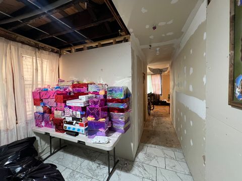 Tiny photo for 2050 W 52nd Street, Chicago, IL 60609 (MLS # 12505367)