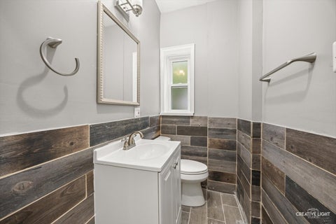 Tiny photo for 2608 E 74th Place, Chicago, IL 60649 (MLS # 12773355)