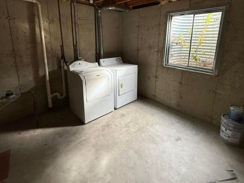 Tiny photo for 2010 Sunset Court, Zion, IL 60099 (MLS # 12496369)