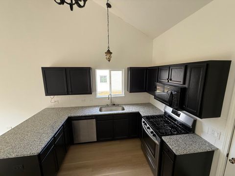 Tiny photo for 2010 Sunset Court, Zion, IL 60099 (MLS # 12496369)