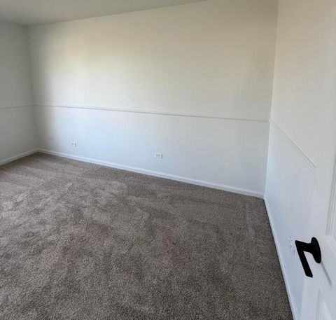 Tiny photo for 2010 Sunset Court, Zion, IL 60099 (MLS # 12496369)