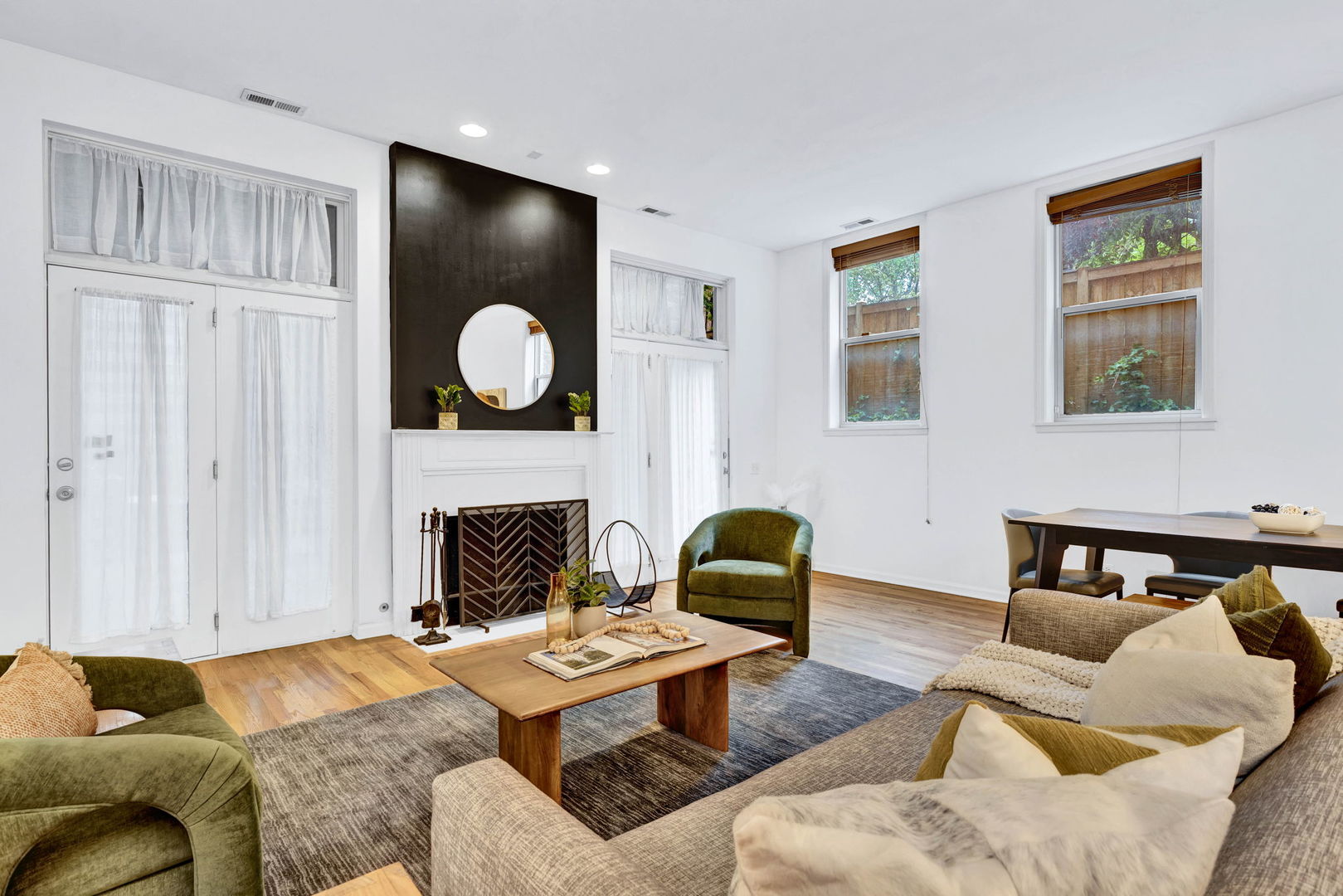 1947 W EVERGREEN Avenue A