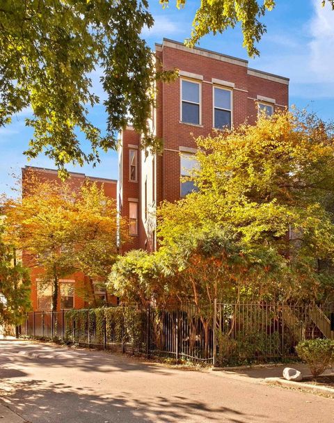 1947 W EVERGREEN Avenue A Chicago IL 60622