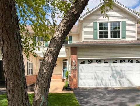 Photo of 16705 S Sunset Ridge Court, Lockport, IL 60441 (MLS # 12636697)