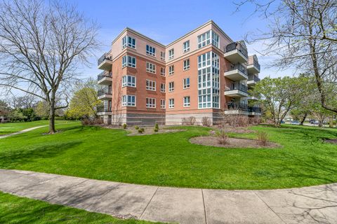 Tiny photo for 3100 Lexington Lane #201, Glenview, IL 60026 (MLS # 12619221)