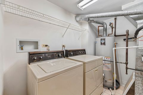 Tiny photo for 3100 Lexington Lane #201, Glenview, IL 60026 (MLS # 12619221)