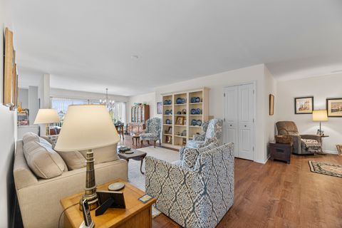 Tiny photo for 3100 Lexington Lane #201, Glenview, IL 60026 (MLS # 12619221)