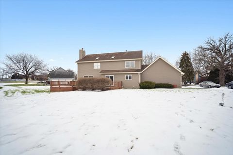 Tiny photo for 747 Jamestowne Court, Sleepy Hollow, IL 60118 (MLS # 12562308)