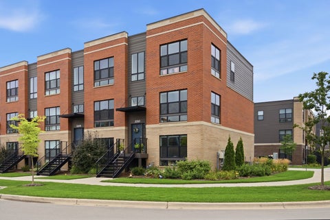 Photo of 2210 Venture Drive, Schaumburg, IL 60173 (MLS # 12773120)