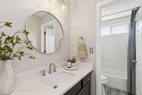 Tiny photo for 7631 Beringer Court, Gurnee, IL 60031 (MLS # 12469274)