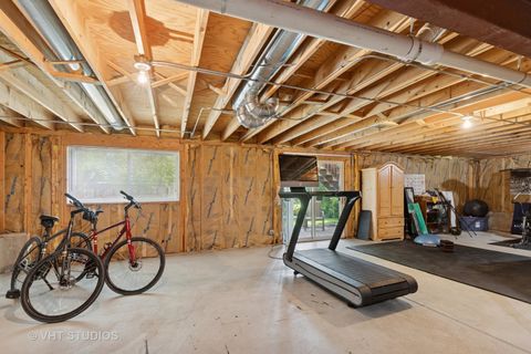 Tiny photo for 7631 Beringer Court, Gurnee, IL 60031 (MLS # 12469274)