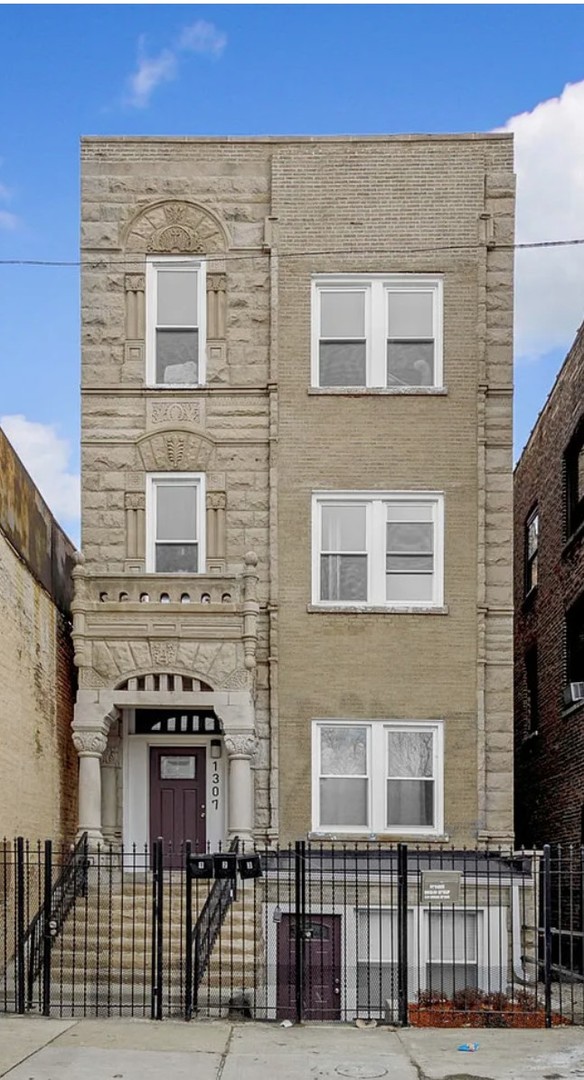 Photo 1 of 9 — 1307 S Kedzie Avenue, Chicago, IL 60623