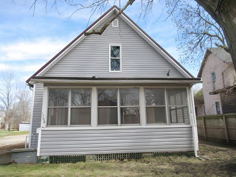 Photo of 1208 Marshall Avenue, Paris, IL 61944 (MLS # 12604257)
