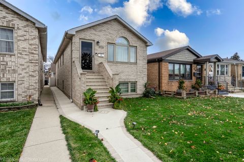 A home in Schiller Park