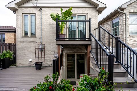 A home in Schiller Park