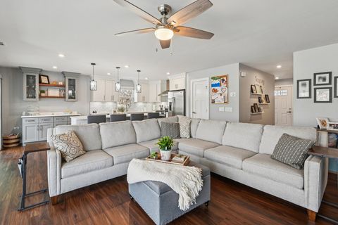 Tiny photo for 2785 Gains Court, Yorkville, IL 60560 (MLS # 12545870)