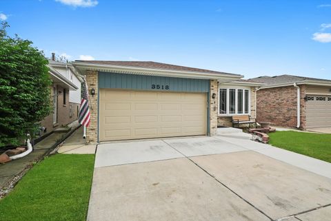 Tiny photo for 3518 Harvey Avenue, Berwyn, IL 60402 (MLS # 12475403)