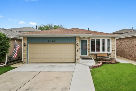Tiny photo for 3518 Harvey Avenue, Berwyn, IL 60402 (MLS # 12475403)