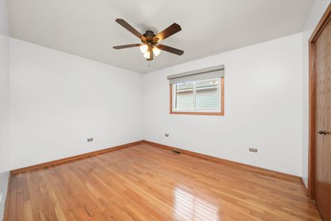 Tiny photo for 3518 Harvey Avenue, Berwyn, IL 60402 (MLS # 12475403)