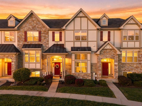 Tiny photo for 267 Garrett Circle, Carol Stream, IL 60188 (MLS # 12740606)