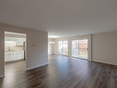 Tiny photo for 804 Chasefield Lane #3, Crystal Lake, IL 60014 (MLS # 12516023)