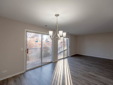 Tiny photo for 804 Chasefield Lane #3, Crystal Lake, IL 60014 (MLS # 12516023)