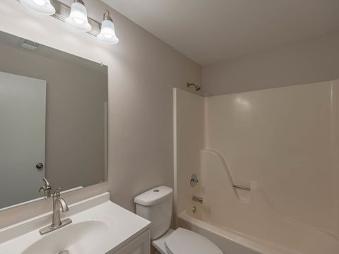 Tiny photo for 804 Chasefield Lane #3, Crystal Lake, IL 60014 (MLS # 12516023)