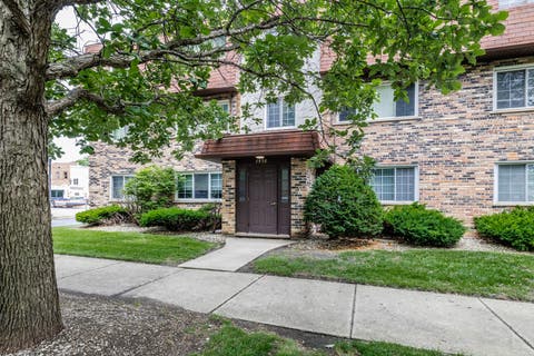 Photo of 3938 W 104th Street #3C, Chicago, IL 60655 (MLS # 12674534)