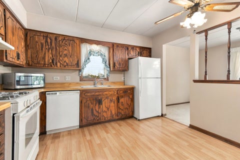 Tiny photo for 15651 Garden View Court #2D, Orland Park, IL 60462 (MLS # 12781476)