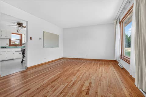Tiny photo for 137 W Glengate Avenue, Chicago Heights, IL 60411 (MLS # 12719608)