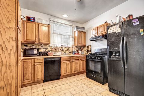 Tiny photo for 8212 S Bishop Street, Chicago, IL 60620 (MLS # 12547971)