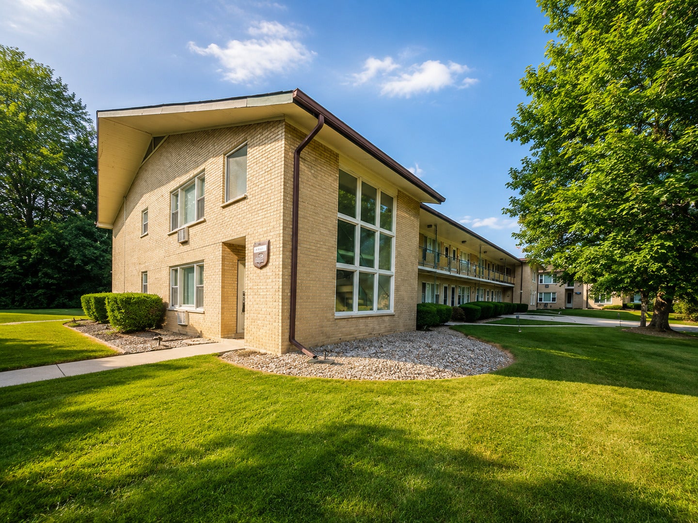 5517 King Arthur Court