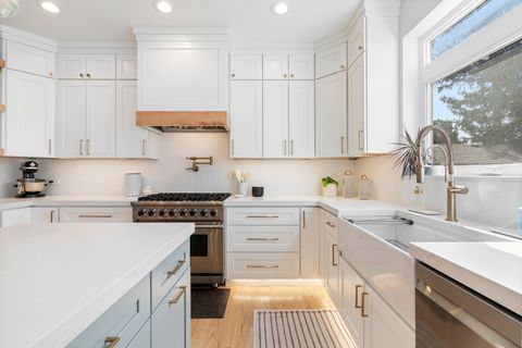 Tiny photo for 449 E Rockland Road, Libertyville, IL 60048 (MLS # 12604843)