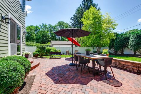Tiny photo for 449 E Rockland Road, Libertyville, IL 60048 (MLS # 12604843)