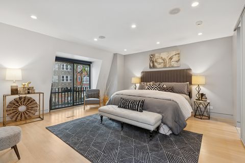 Tiny photo for 820 W Wolfram Street #F, Chicago, IL 60657 (MLS # 12515122)