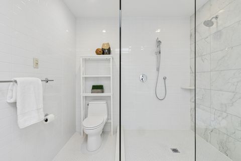 Tiny photo for 820 W Wolfram Street #F, Chicago, IL 60657 (MLS # 12515122)