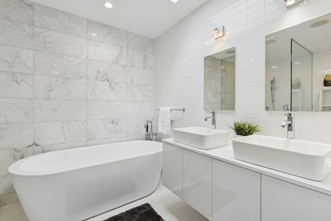 Tiny photo for 820 W Wolfram Street #F, Chicago, IL 60657 (MLS # 12515122)