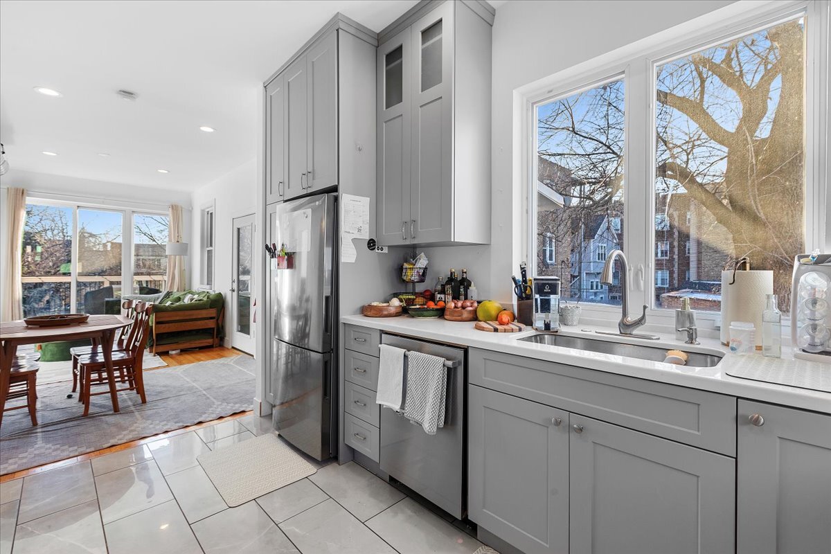 3144 N Spaulding Avenue 2