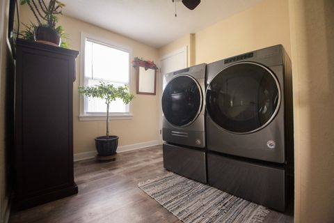 Tiny photo for 813 S Jefferson Avenue, Dixon, IL 61021 (MLS # 12624018)