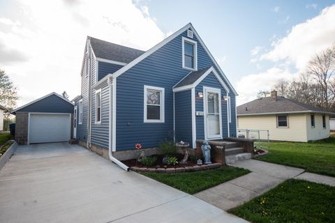 Tiny photo for 813 S Jefferson Avenue, Dixon, IL 61021 (MLS # 12624018)