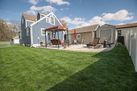 Tiny photo for 813 S Jefferson Avenue, Dixon, IL 61021 (MLS # 12624018)