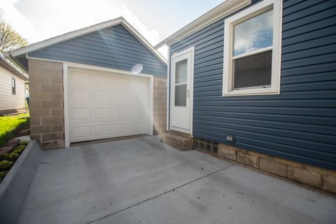 Tiny photo for 813 S Jefferson Avenue, Dixon, IL 61021 (MLS # 12624018)