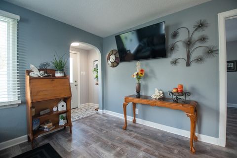 Tiny photo for 813 S Jefferson Avenue, Dixon, IL 61021 (MLS # 12624018)