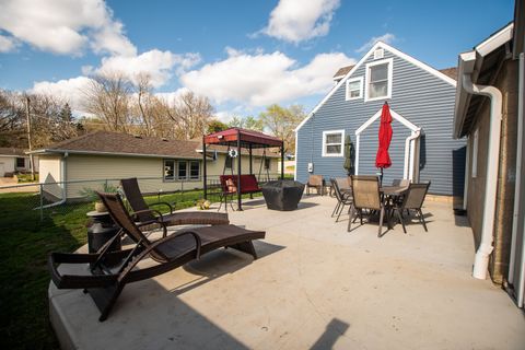 Tiny photo for 813 S Jefferson Avenue, Dixon, IL 61021 (MLS # 12624018)