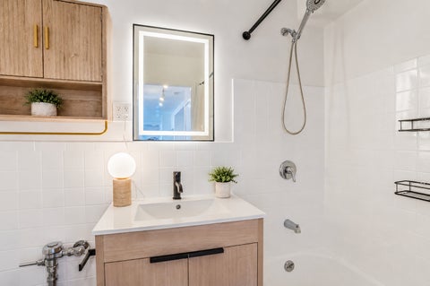 Tiny photo for 2909 N Sheridan Road #1702, Chicago, IL 60657 (MLS # 12762322)