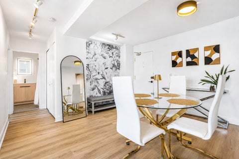 Tiny photo for 2909 N Sheridan Road #1702, Chicago, IL 60657 (MLS # 12762322)