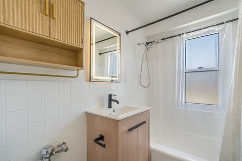 Tiny photo for 2909 N Sheridan Road #1702, Chicago, IL 60657 (MLS # 12762322)