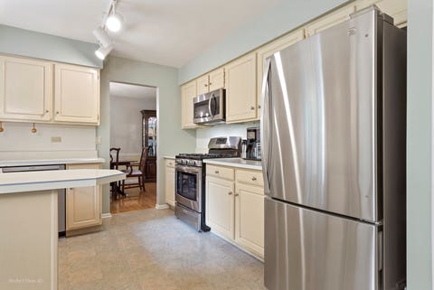 Tiny photo for 1966 Bob O Link Lane, Libertyville, IL 60048 (MLS # 12610567)