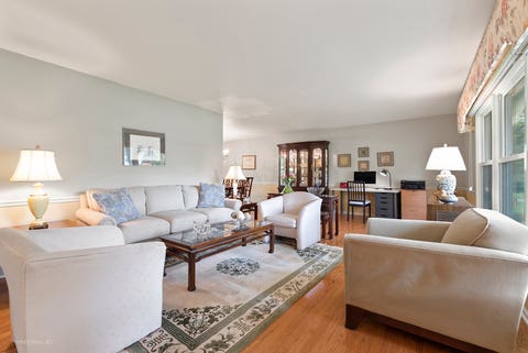 Tiny photo for 1966 Bob O Link Lane, Libertyville, IL 60048 (MLS # 12610567)